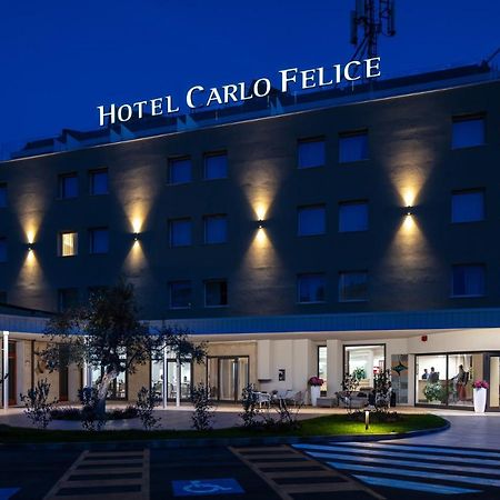 Hotel Carlo Felice Сассарі Екстер'єр фото